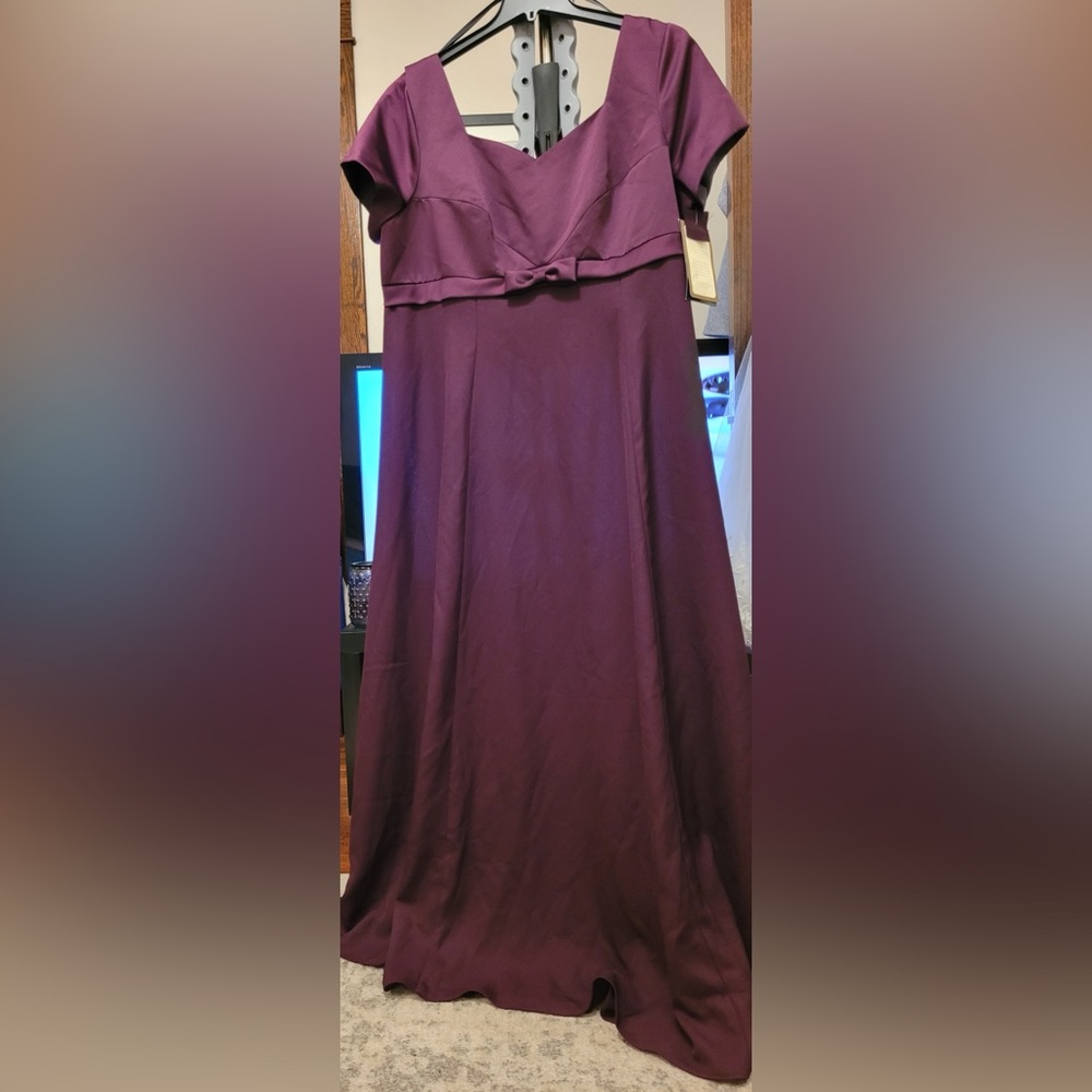 Bridesmaid Dress - NWT